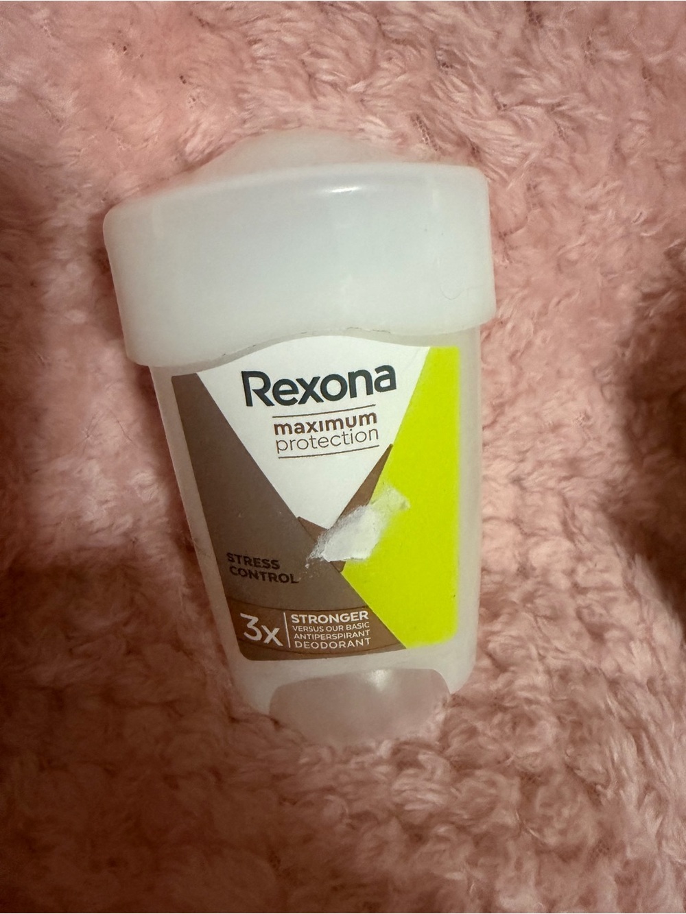 Maximum Protection Antiperspirant Deodorant - White/Neon Yellow